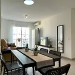 Moderno Piso De 3 En La Playa De Malaga アパート *