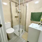 Moderno Piso De 3 En La Playa De Malaga アパート