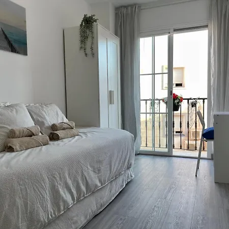 Daire Moderno Piso De 3 En La Playa De Malaga *